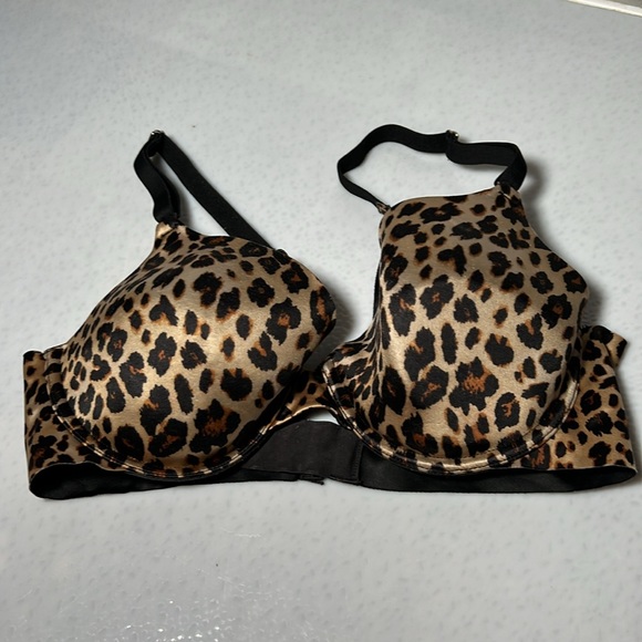 Women's Bra Assortment Size 34C Four Pieces Gently Used - Picture 9 of 16